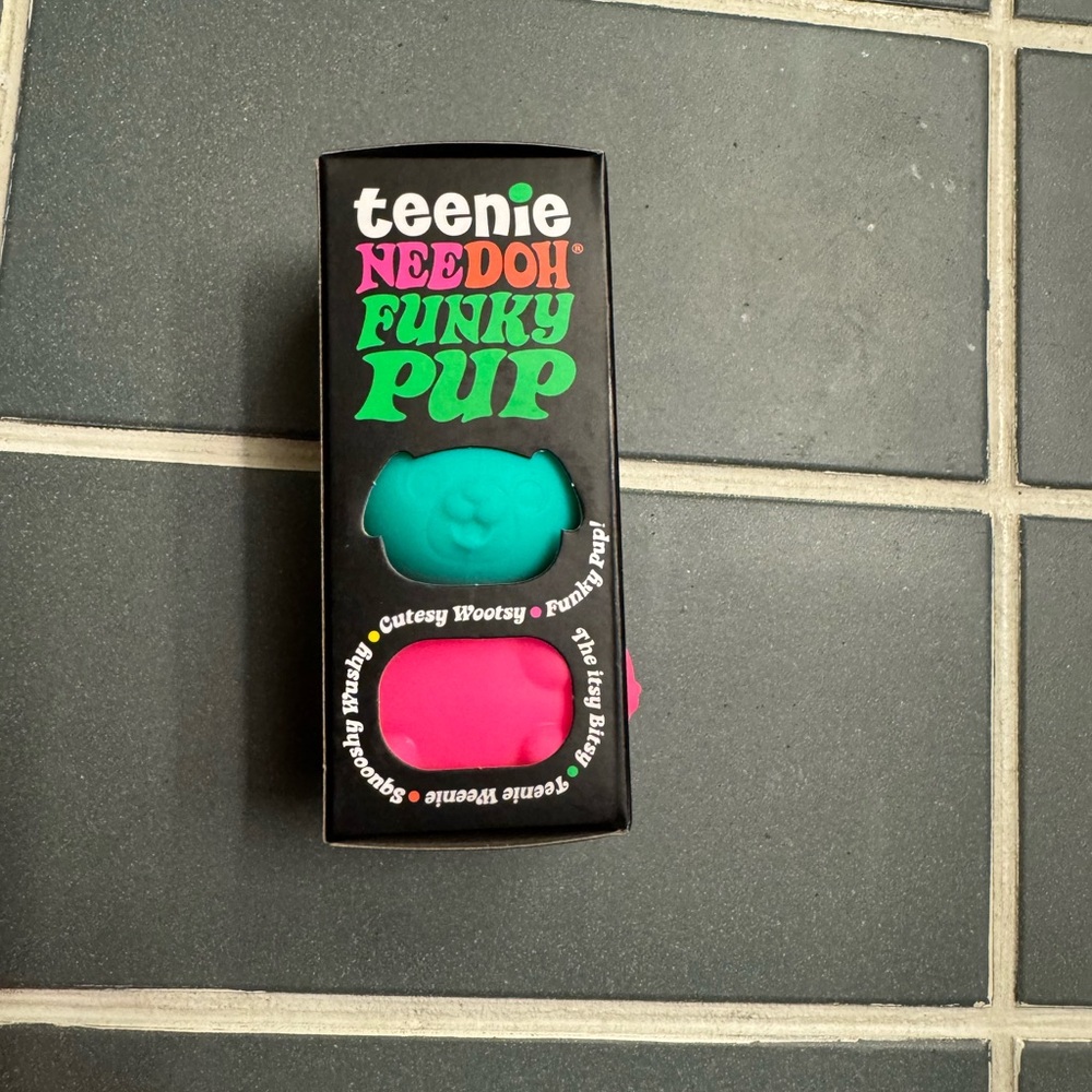 Teenie Needoh Funky Pup 3-Pack - Purple & Pink - Picture 2 of 3